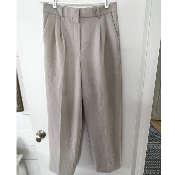 Aritzia Pants - Women's Aritzia Effortless Pant Size 10 Short